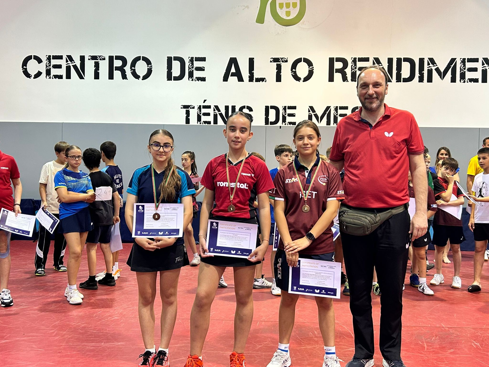 Felicitări SARDENI TEODORA de la CSM MOINEȘTI pentru titlul de Vicecampioană Europeană la Tenis de Masă Under 13, obținut în Portugalia!